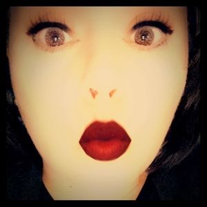 Meet your Posher, Alejandra